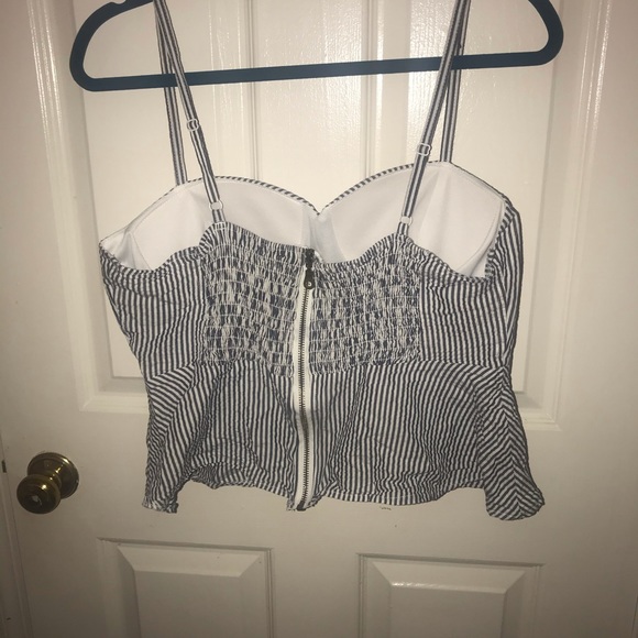 SUMMER TOP - Picture 3 of 4